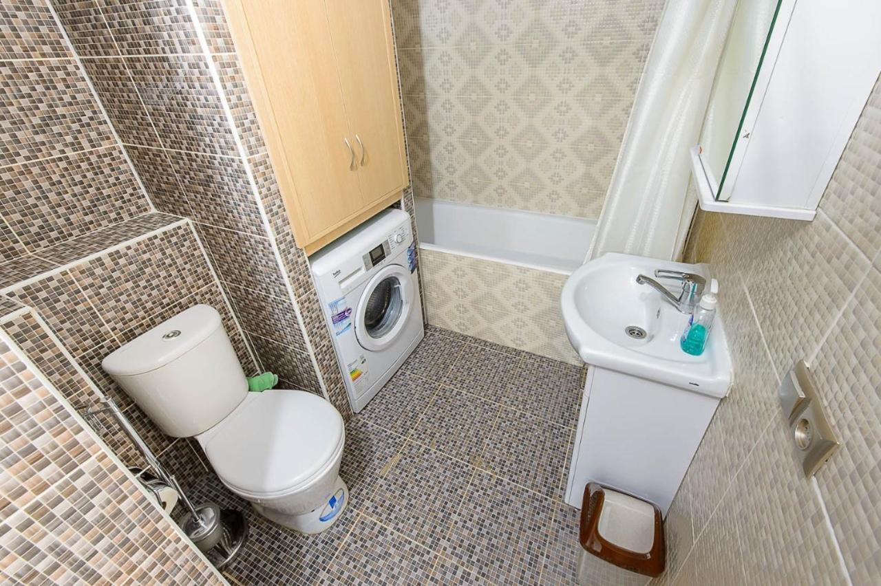 Apartment Оn Makatayeva 5 B 알마티 외부 사진