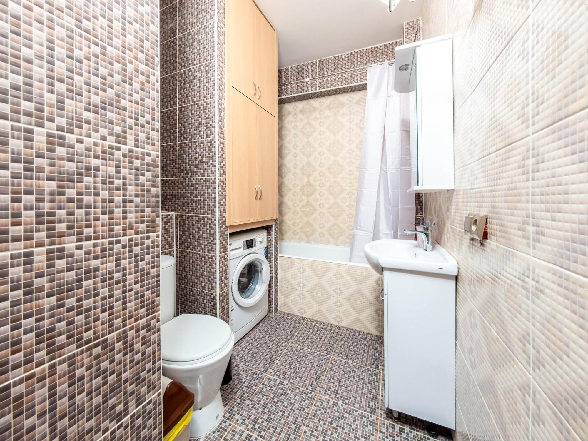 Apartment Оn Makatayeva 5 B 알마티 외부 사진