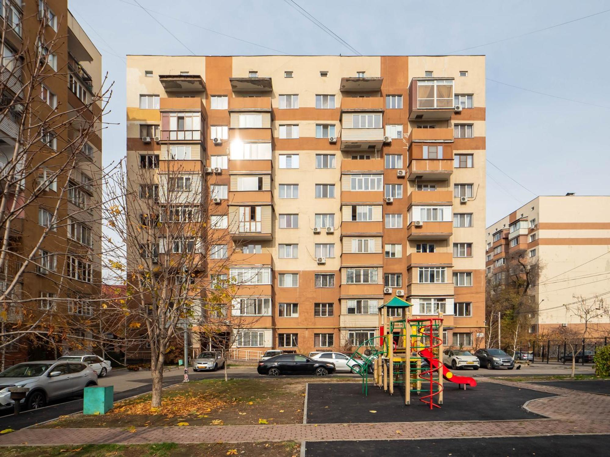Apartment Оn Makatayeva 5 B 알마티 외부 사진